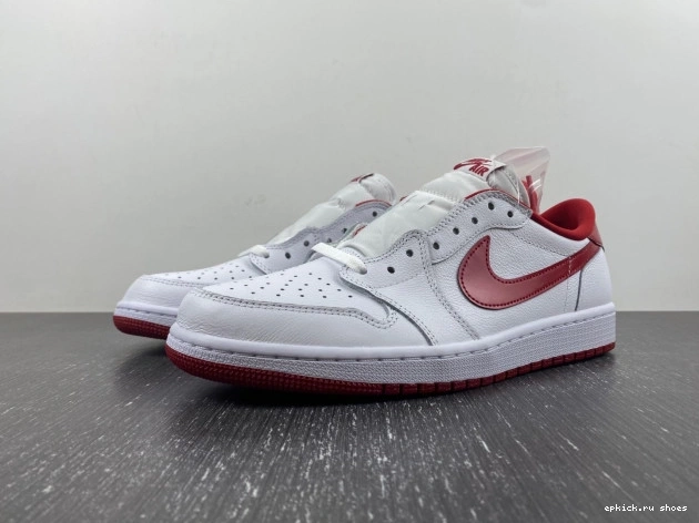 Jordan Low 1 705329-101 White Retro Red Varsity 0821